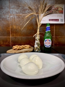 mozzarella di bufala, Battipaglia, viaggio con la due cavalli